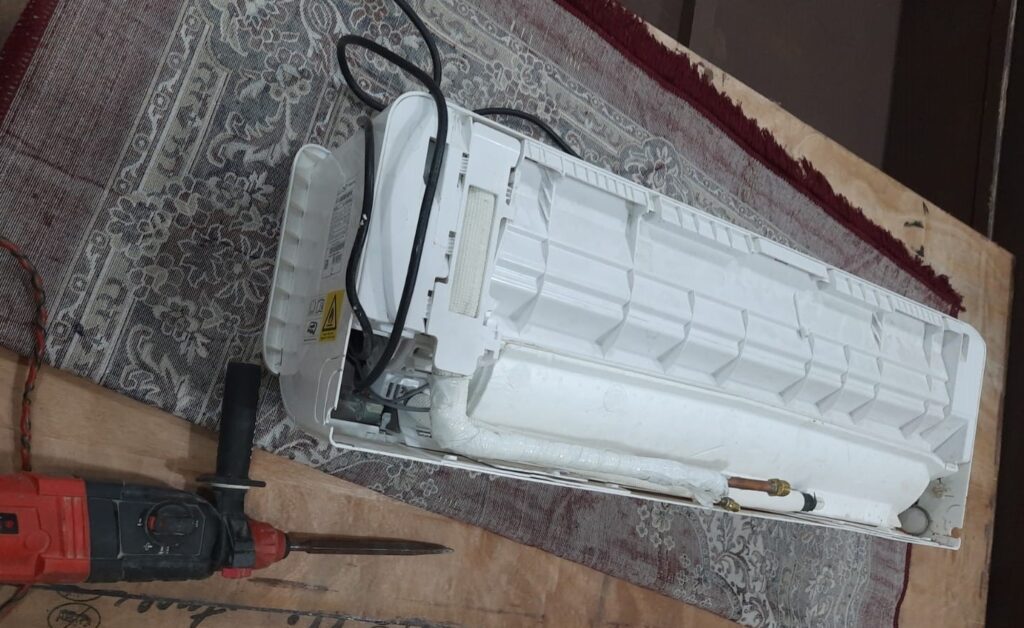SPLIT AC